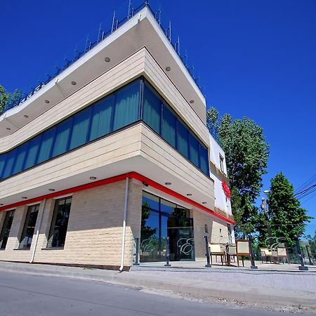 Hotel Eden Тулча Экстерьер фото