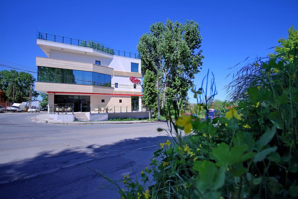 Hotel Eden Тулча Экстерьер фото