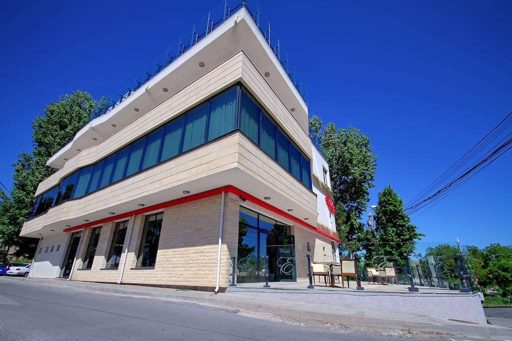 Hotel Eden Тулча Экстерьер фото