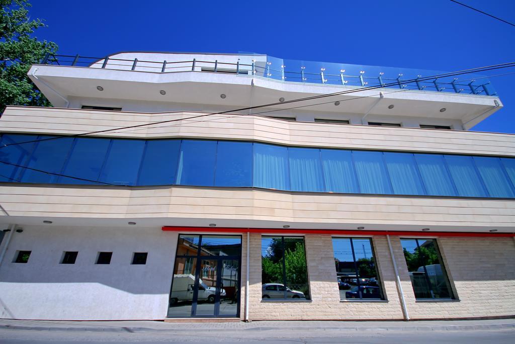 Hotel Eden Тулча Экстерьер фото